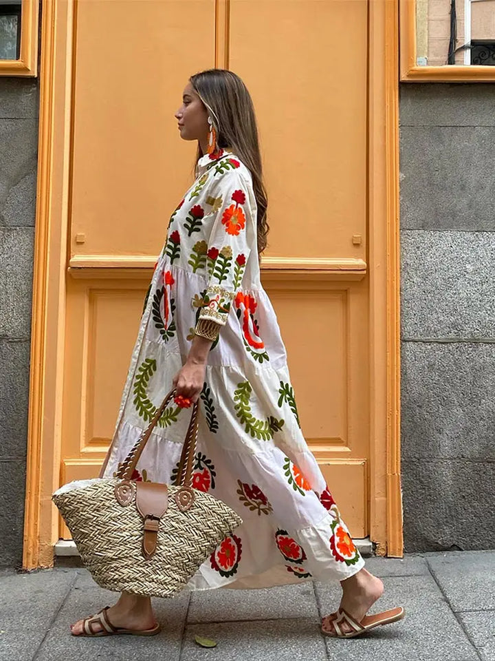 Victoria - summer dress with flower pattern